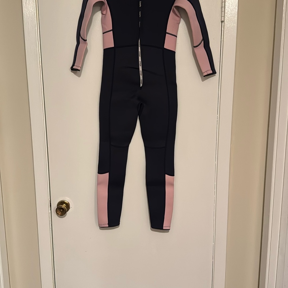 New Girls Sz 12 Blue and Pink Wetsuit